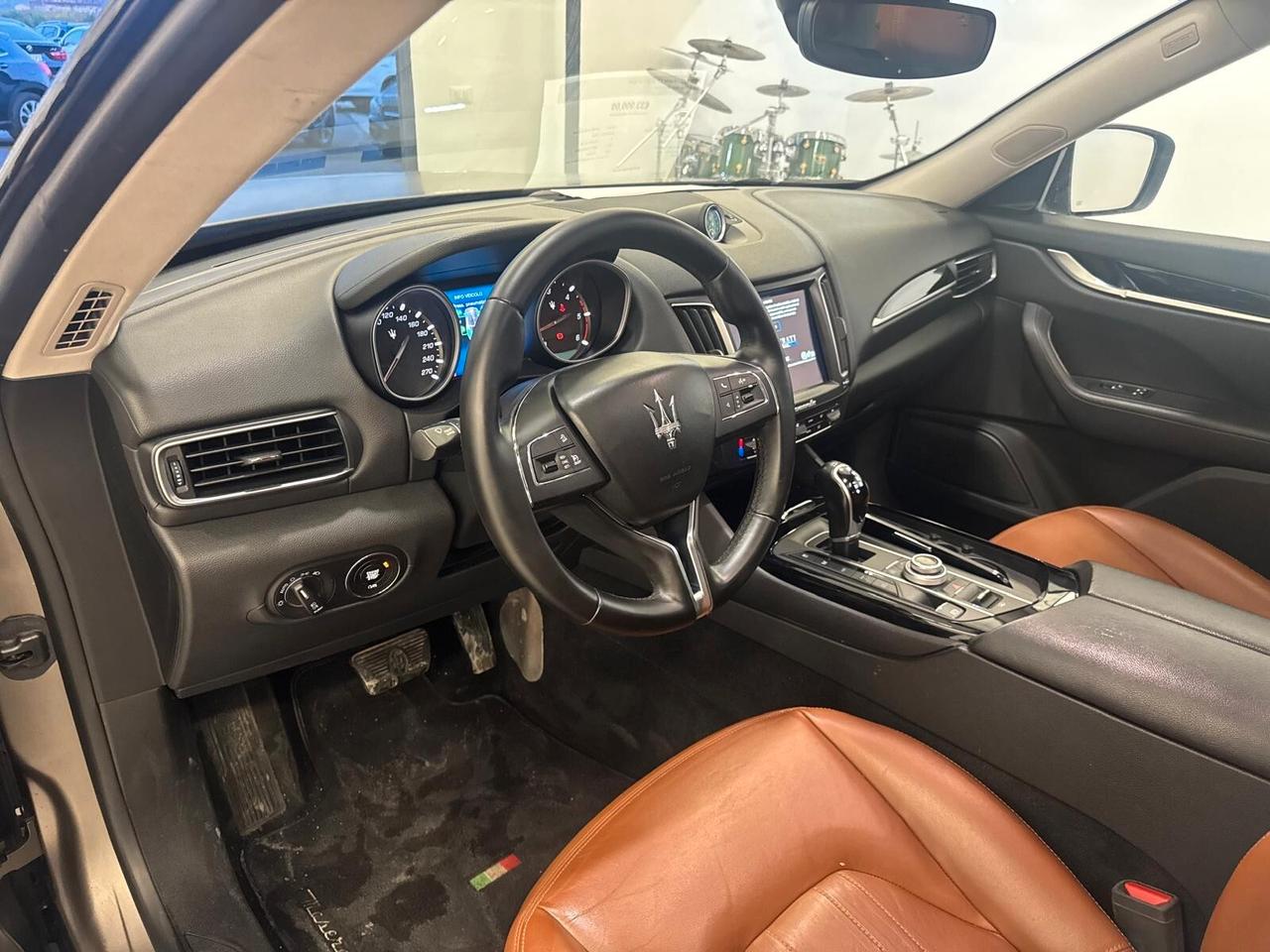 Maserati Levante 275CV TETTO 2017 IVA ESP