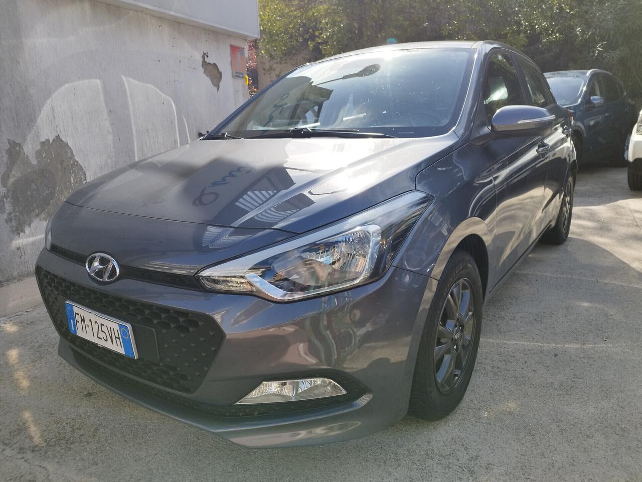 Hyundai i20 1.1 CRDi 12V 5 porte Blackline