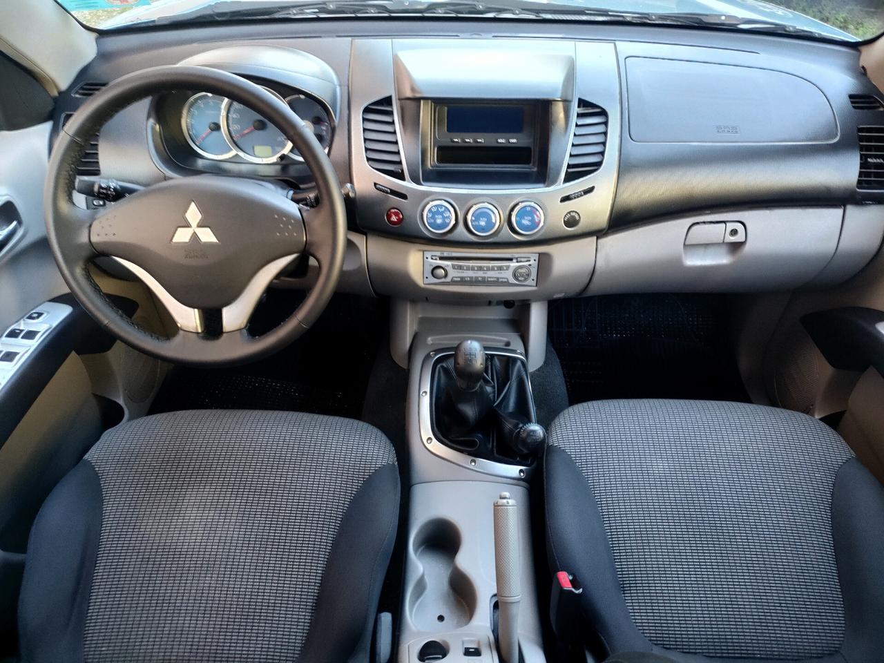 Mitsubishi L200 2.5 DI-D/136CV Double Cab Intense