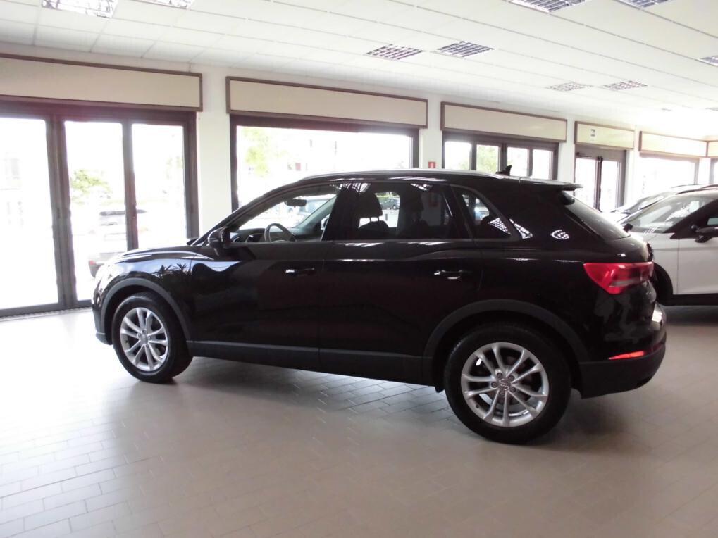 Audi Q3 2.0 TDI 150 CV S tronic Sport