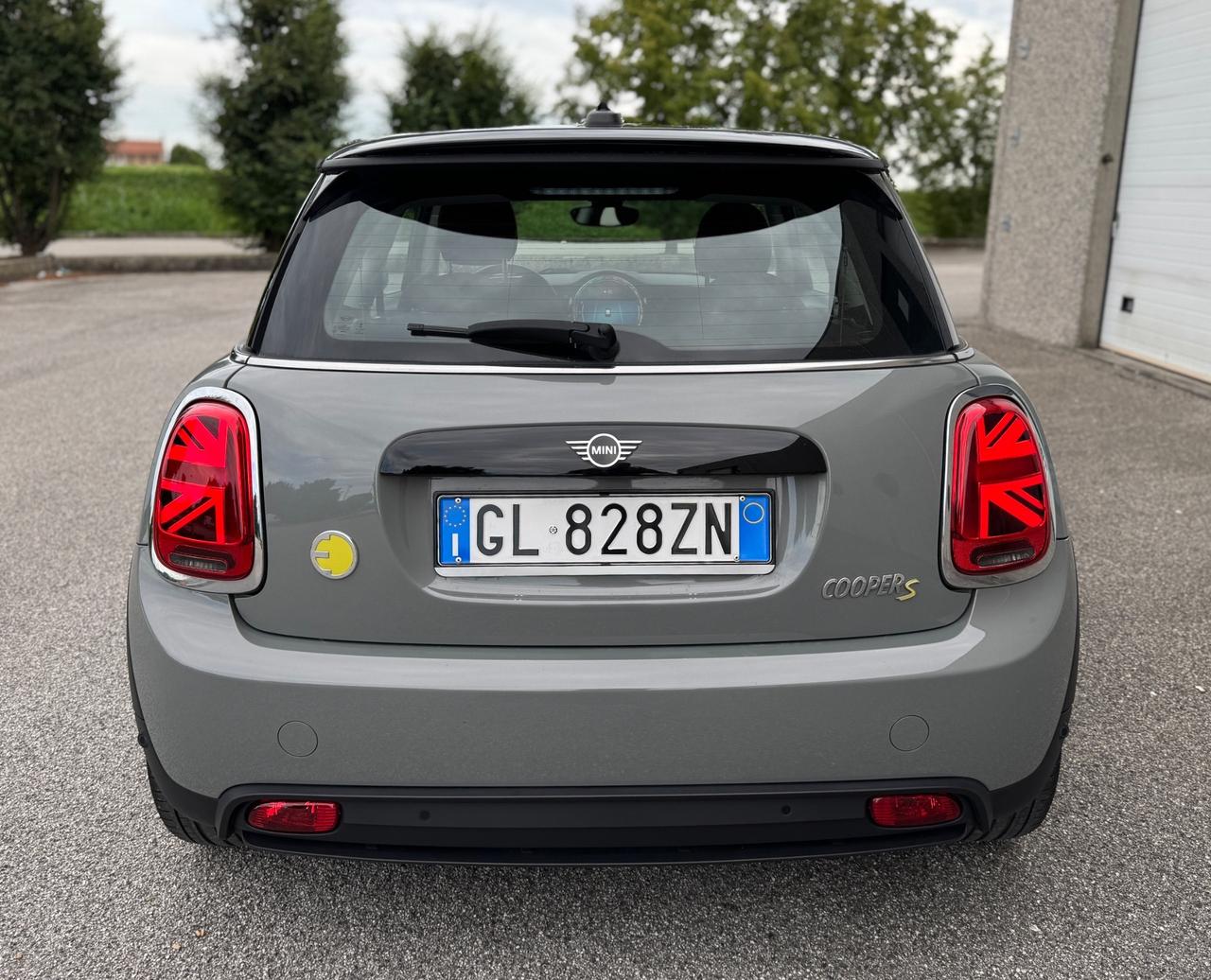 Mini Full Electric Cooper SE Camden Edition