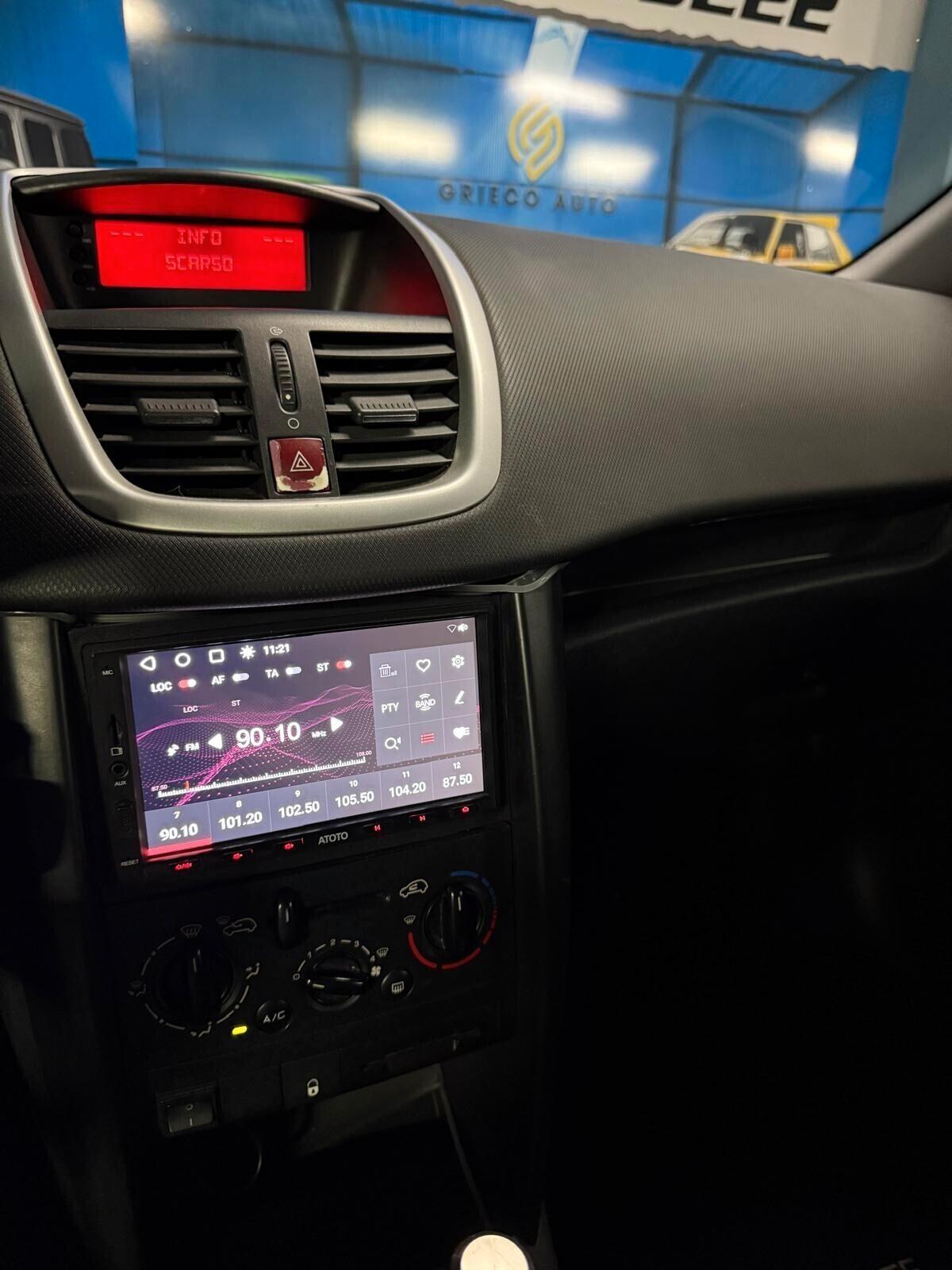 Peugeot 207 1.4 8V 75CV 3p. ONE Line