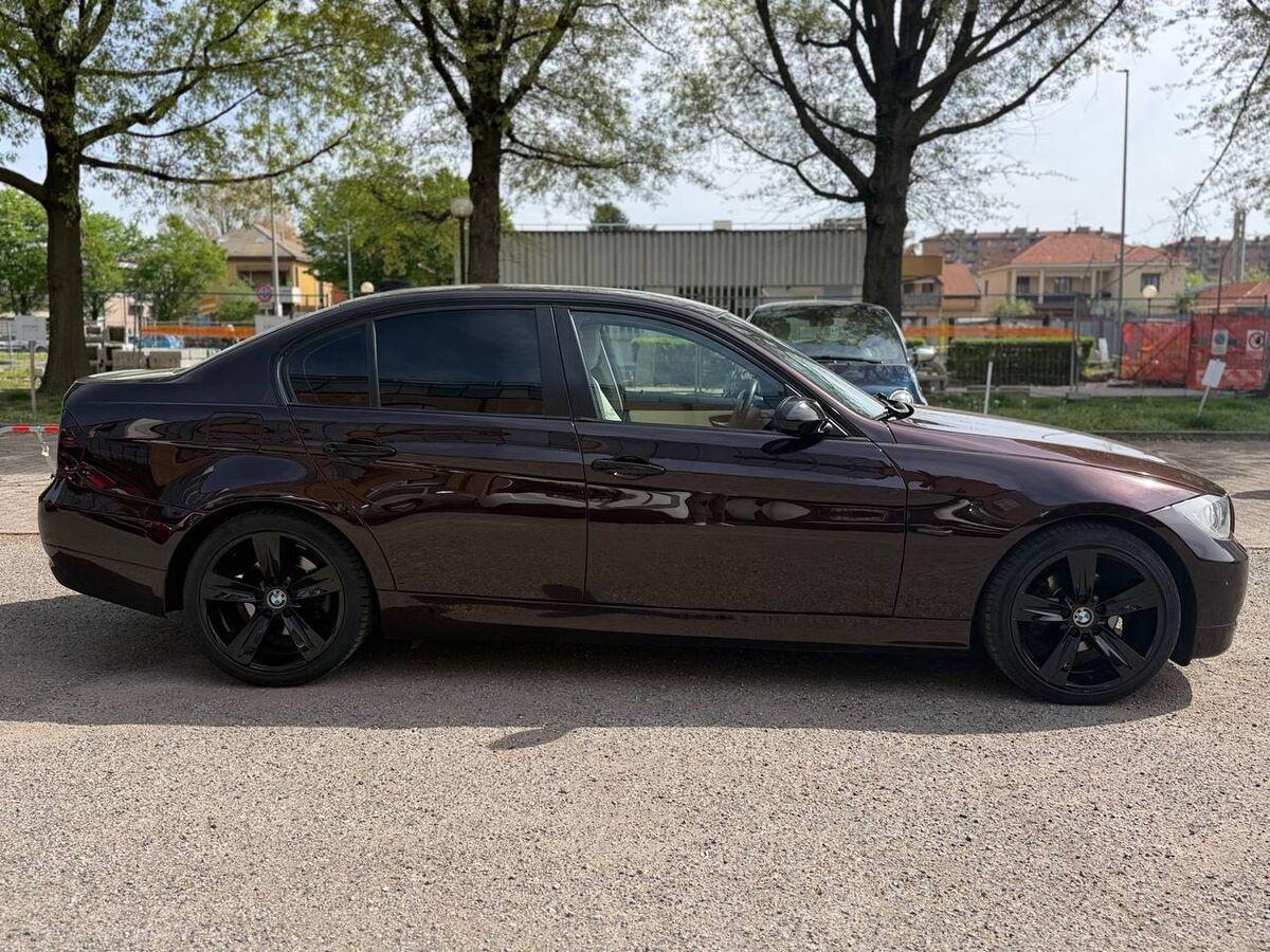 BMW Serie 3 320i Eletta 170cv