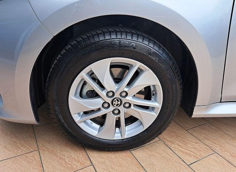 Toyota Yaris Yaris 1.5h Active