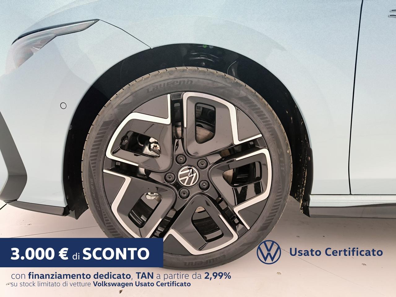 Volkswagen Golf 1.5 etsi r-line plus 150cv dsg
