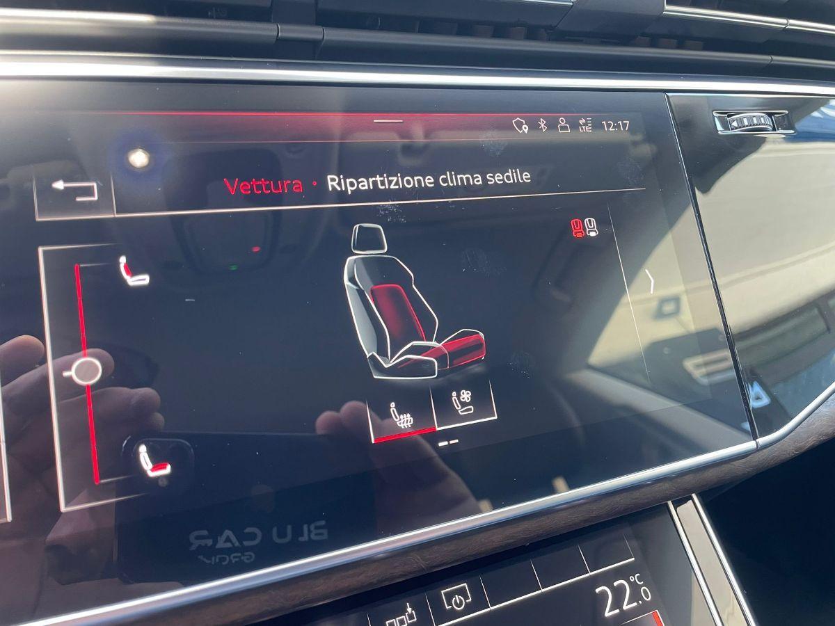 AUDI - Q8 - 50 TDI 286 CV quattro tiptronic Sport