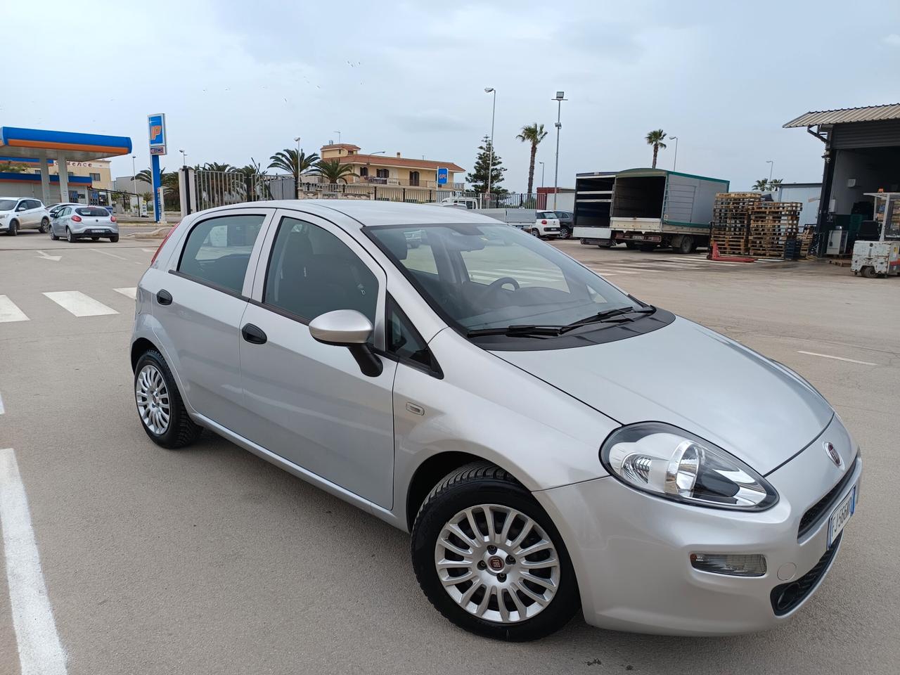 Fiat Punto 1.3 MJT II S&S 95 CV 5 porte Street