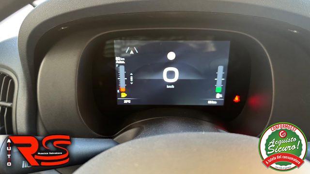 FIAT Panda 1.0 FireFly S&S Hybrid Pandina Adatta Neopatentati