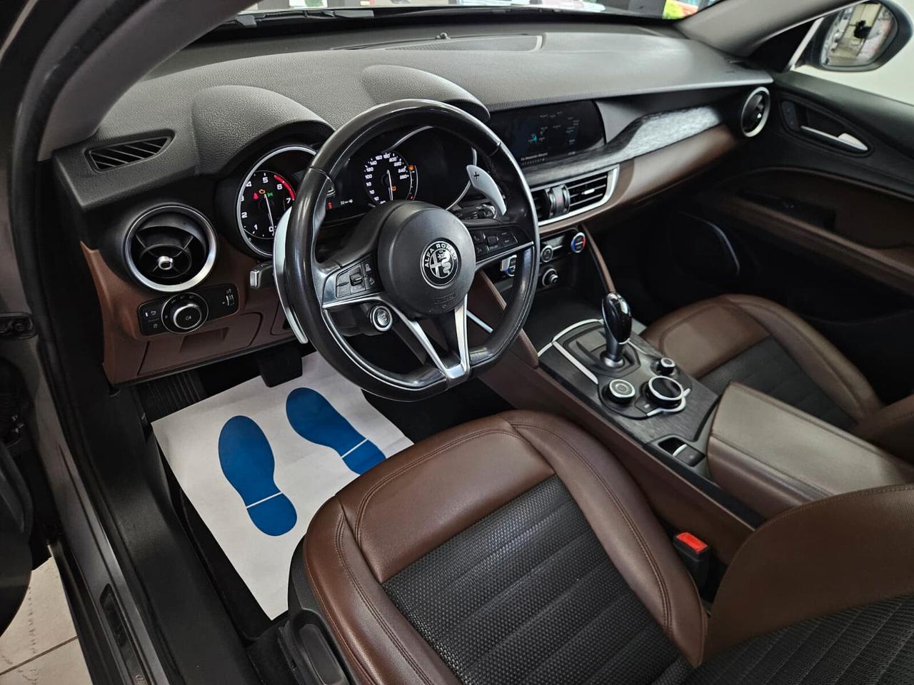 Alfa Romeo Stelvio 2.0 Turbo 200 CV AT8 Q4 Super
