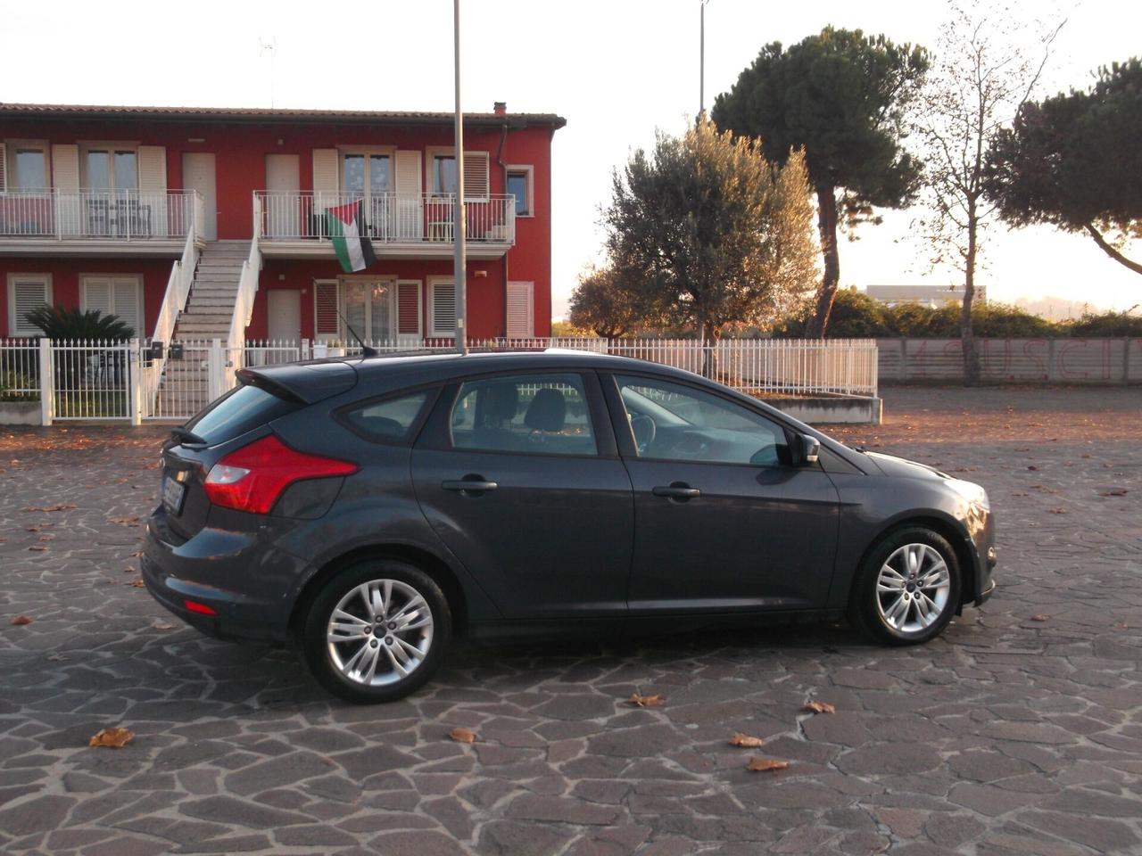 Ford Focus 1.6 TDCi Neopatentati 2013
