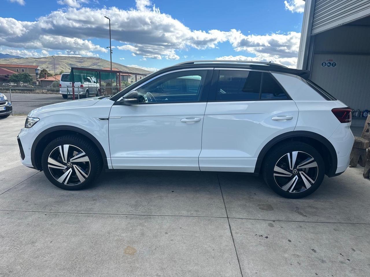 Volkswagen T-Roc 2.0 TDI SCR 150 CV DSG 4MOTION R-Line