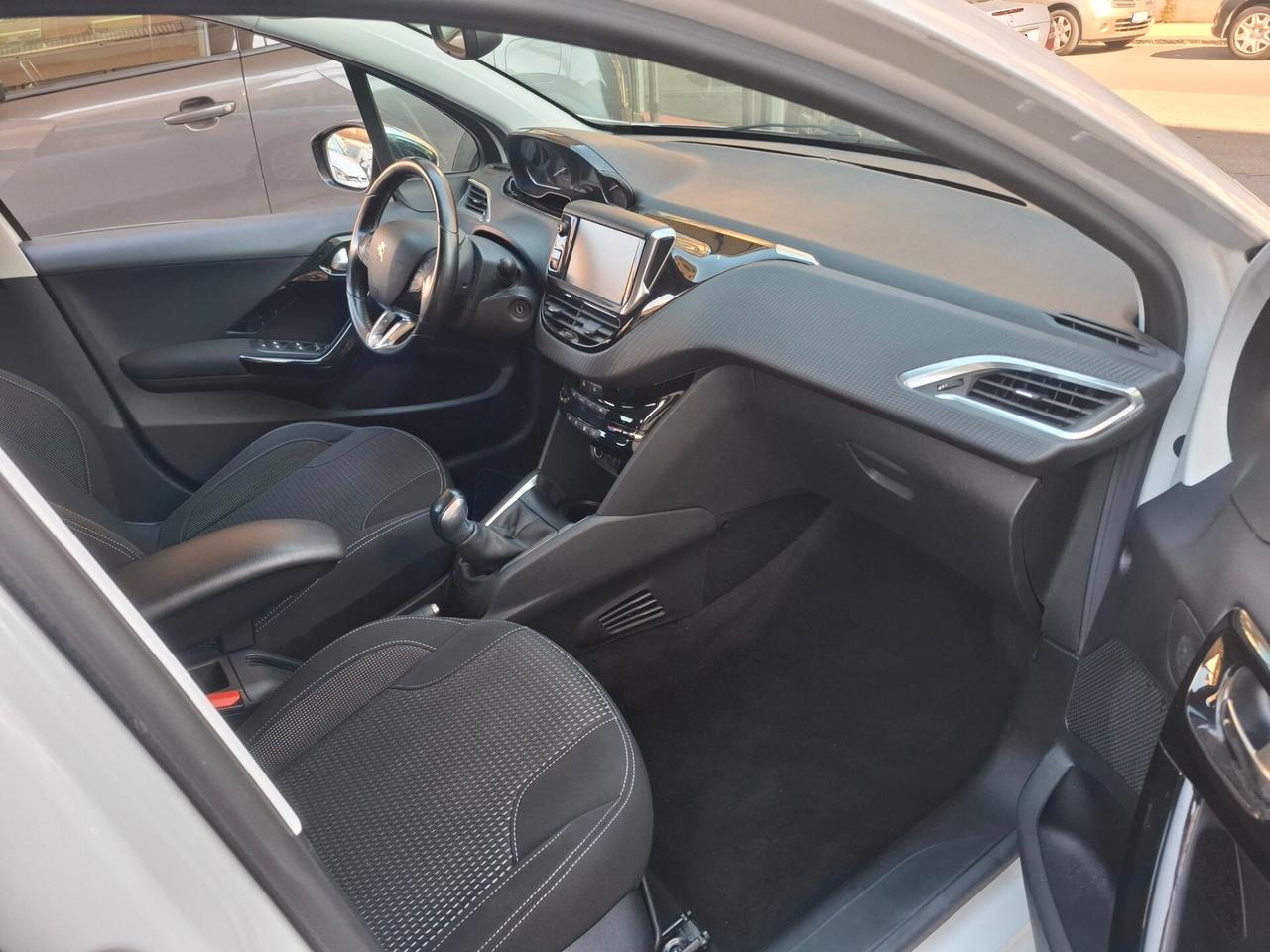 Peugeot 208 - 1.6 100 CV NAVIGATORE | LED