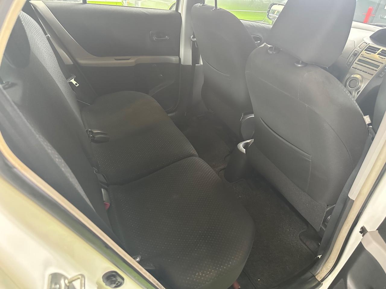 Toyota Yaris 1.0 5 porte Sol -SOLO 72.400KM-
