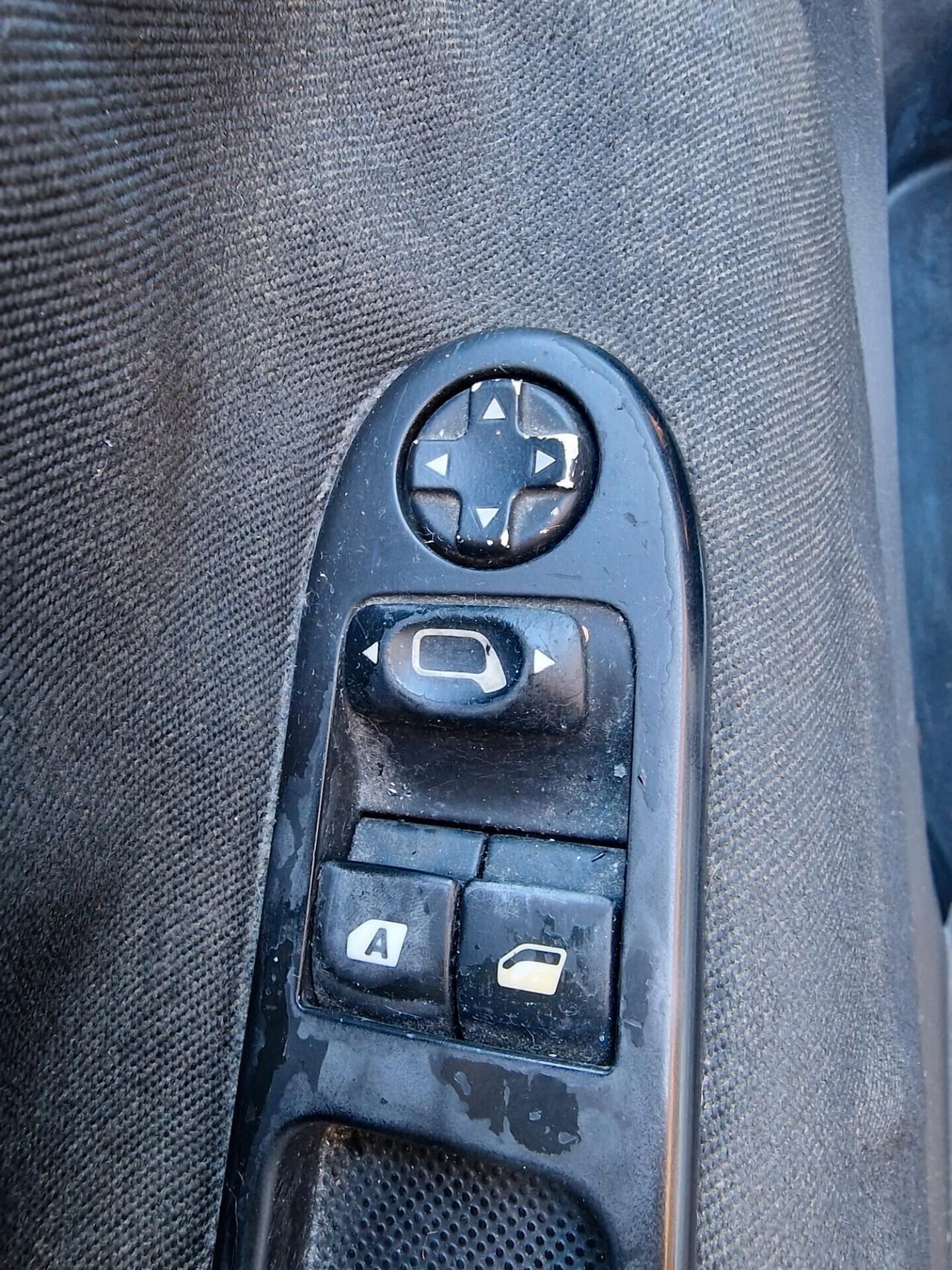 Peugeot 207 1.4 HDi 70CV FAP 5p. XS, 133 mila chilometri