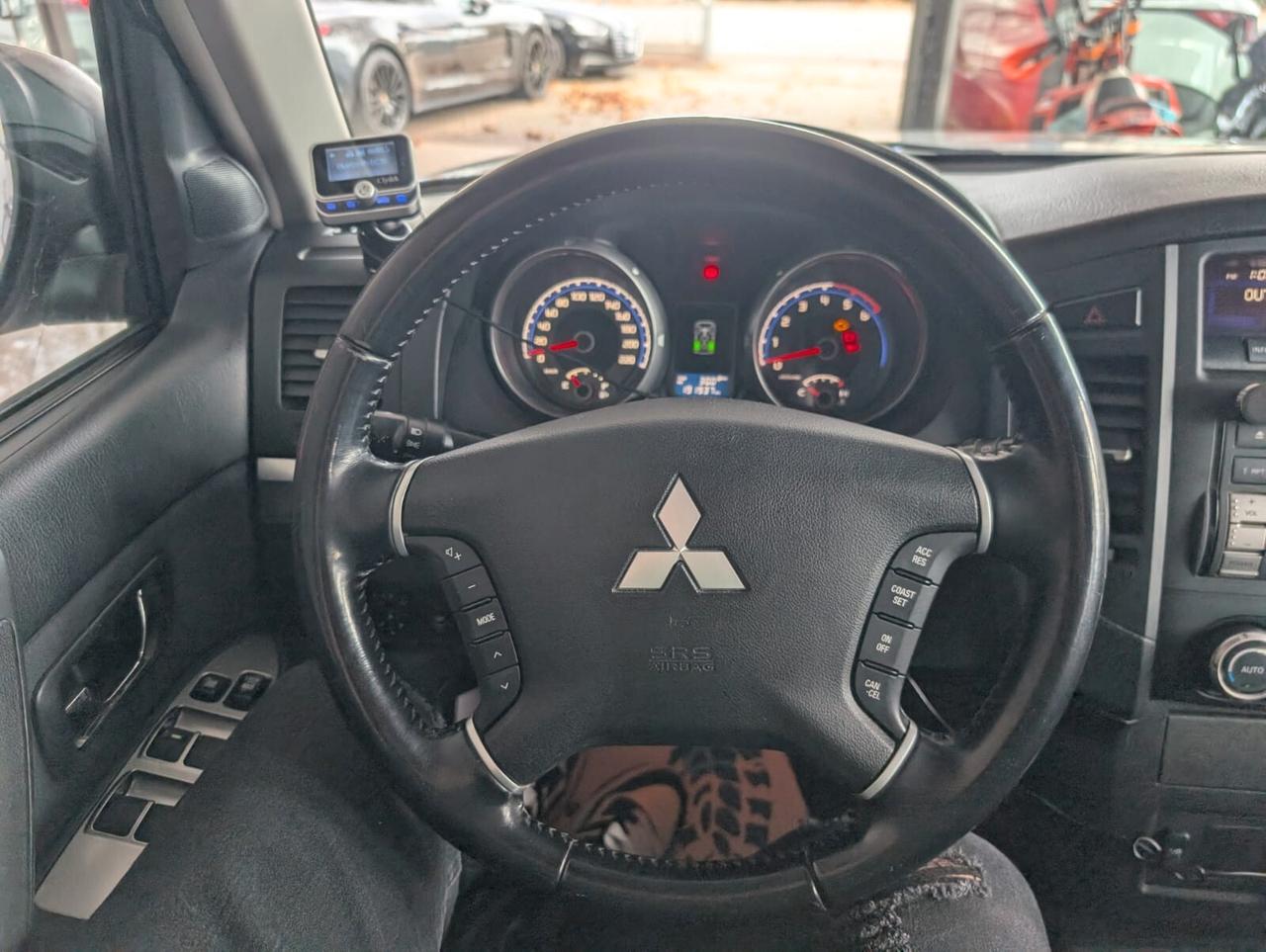 Mitsubishi Pajero 3.2 7 POSTI VERRICELLO