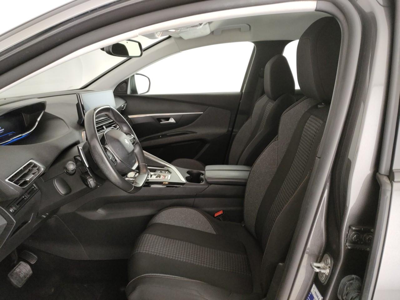 PEUGEOT 3008 1.5 bluehdi Allure 130cv EAT8