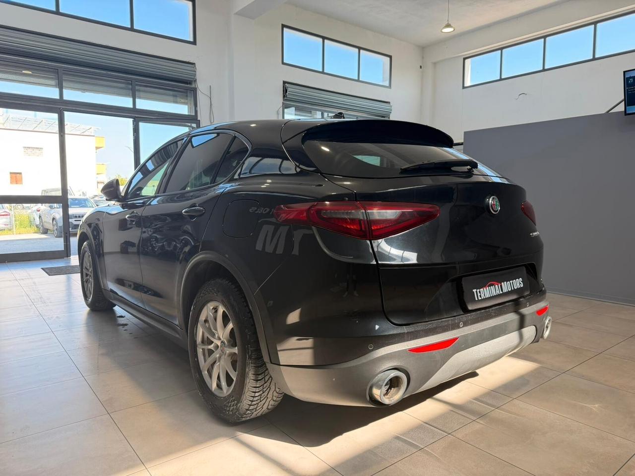 Alfa Romeo Stelvio 2.2 Turbodiesel 160 CV AT8 RWD Business