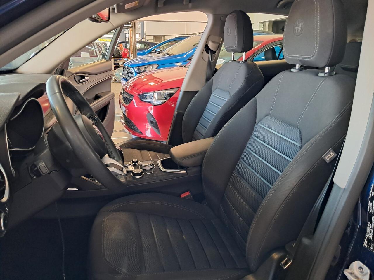 Alfa Romeo Stelvio 2.2 Td 160 cv AT8 RWD Business