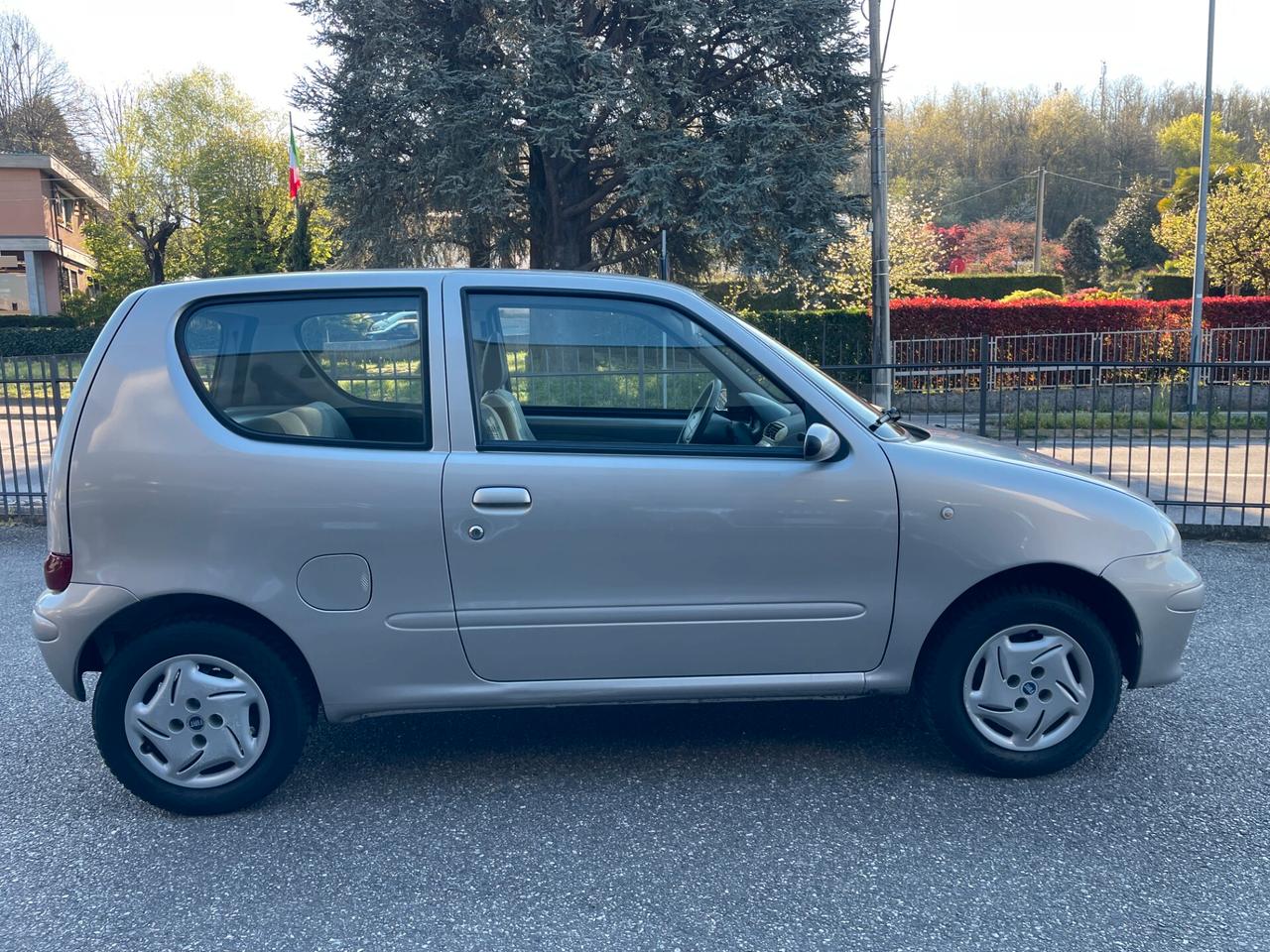 Fiat 600 1.1 Active 30.000 Km !!