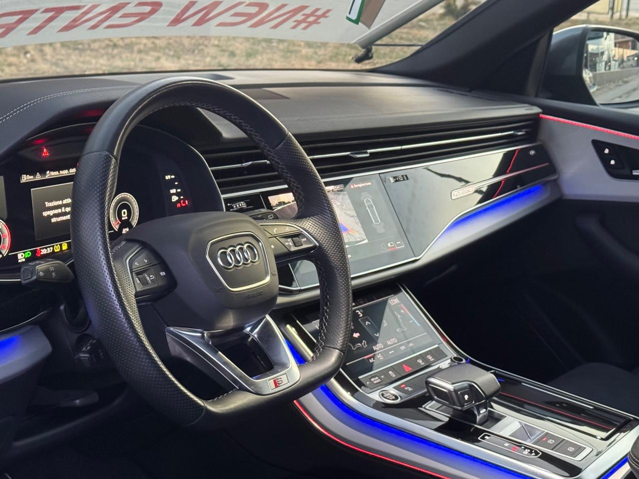 AUDI Q8 45 TDI 231 CV S-LINE FULL IVA