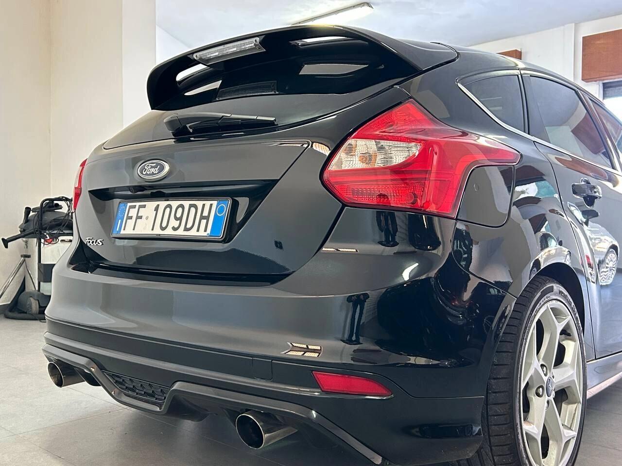 Ford Focus ST PACK - TETTO APRIBILE
