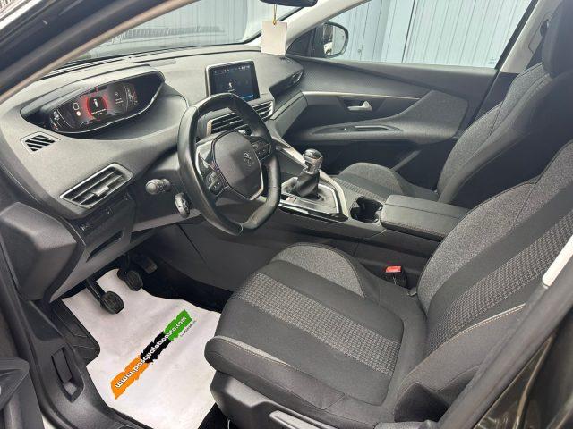 PEUGEOT 3008 1.5 BlueHDi 130 S&S Business