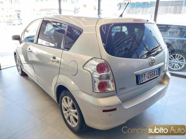 TOYOTA Corolla Verso 2.2 16V D-4D Luna 7pti