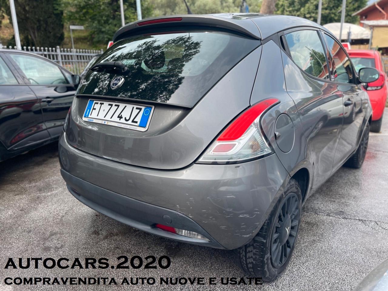 Lancia Ypsilon 1.2 69 CV 5 porte GPL Ecochic Elefantino Blu