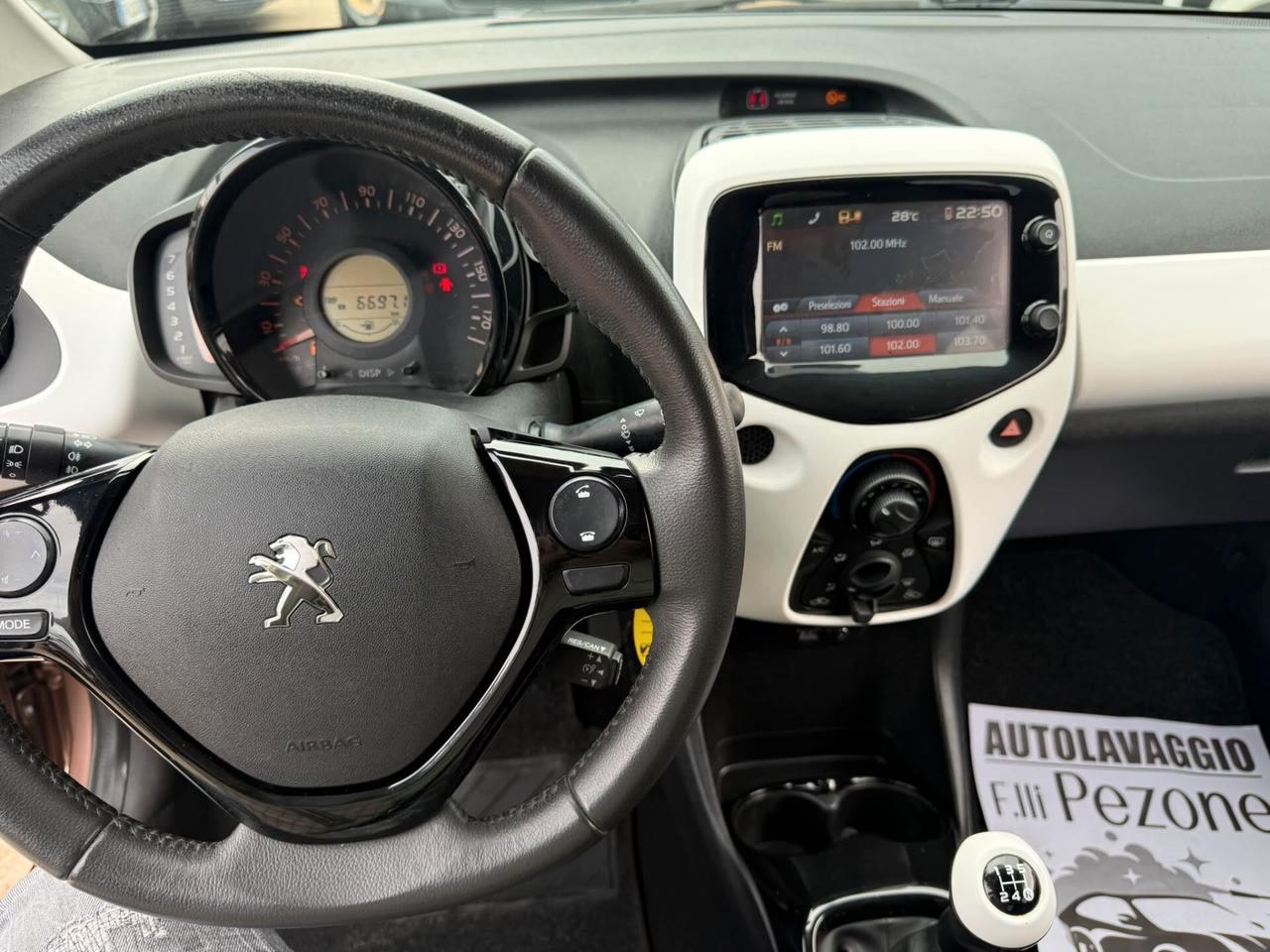 Peugeot 108 PureTech 82 5 porte Active TOP!