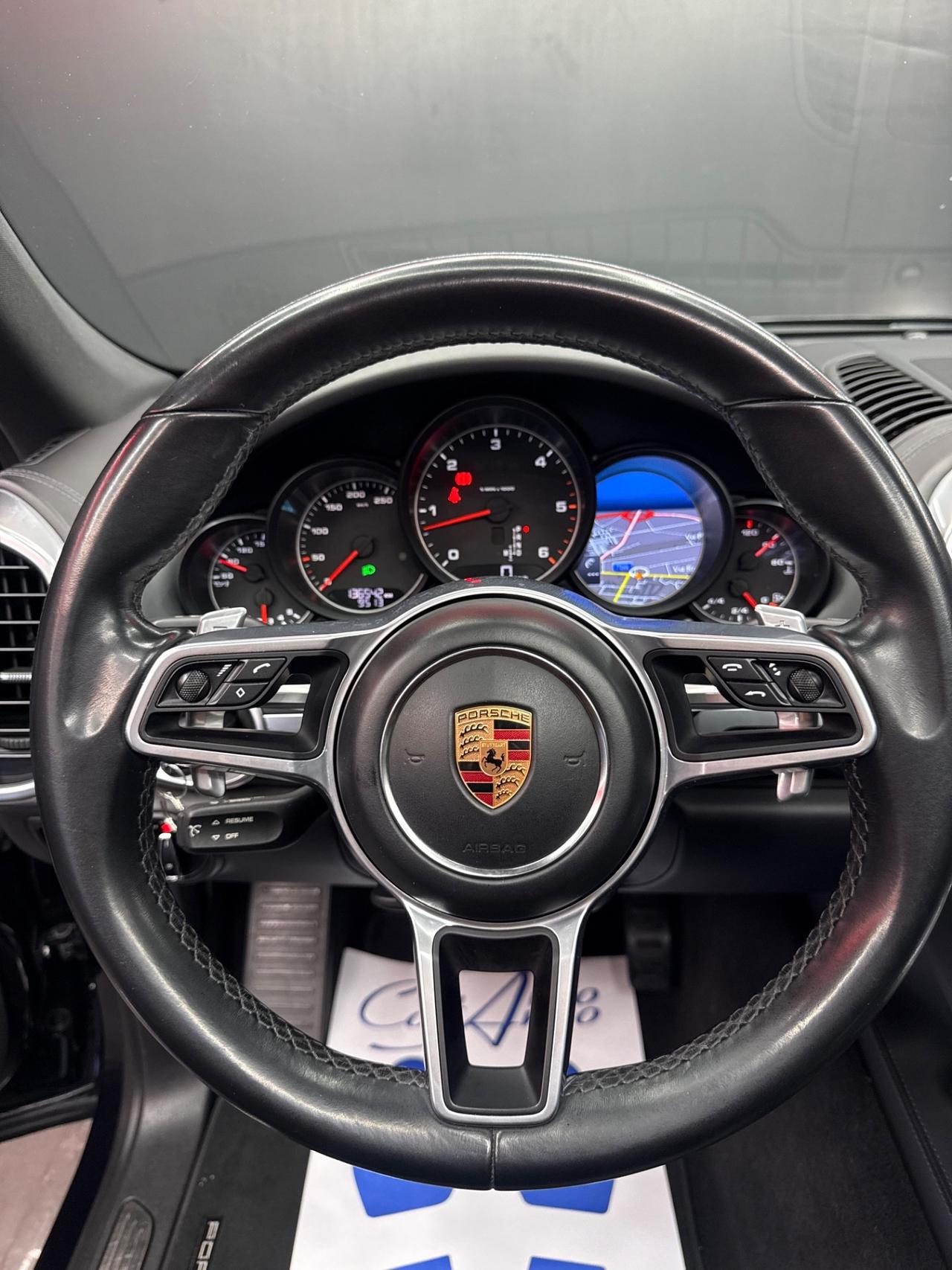 Porsche Cayenne 3.0 Disel V6 IPER FULL