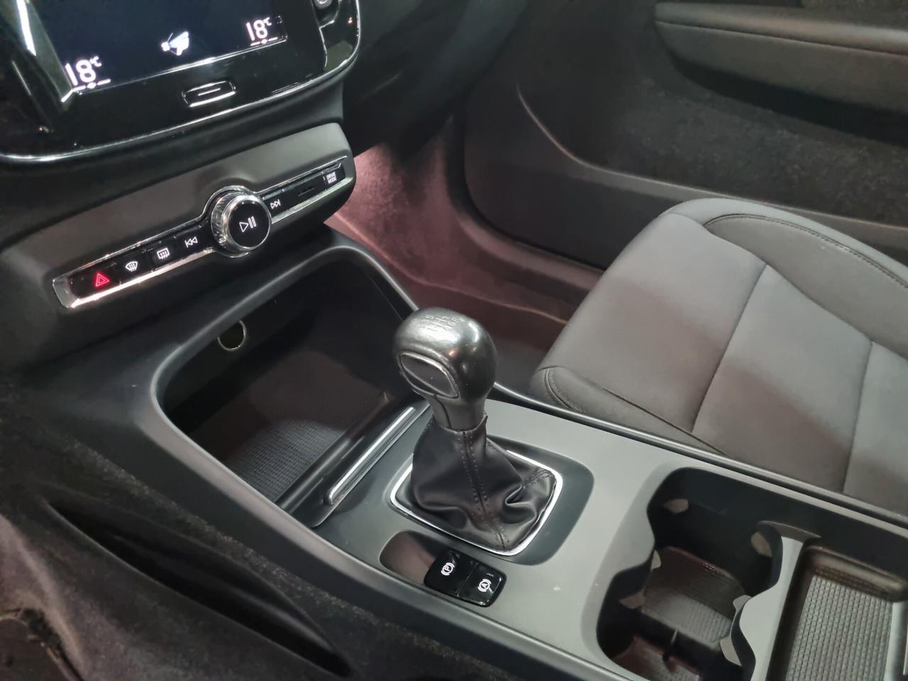 Volvo XC40 T3 Momentum
