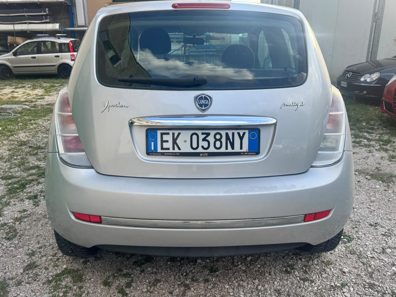 Lancia Ypsilon 1.3 NEOPATENTATI