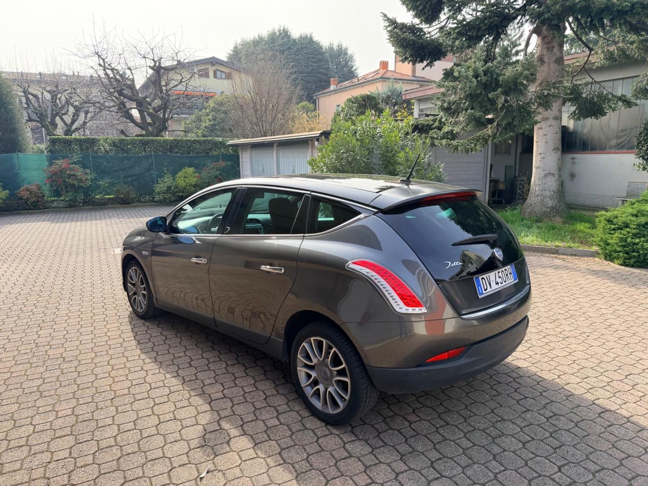 Lancia Delta 1.6 MJT DPF Selectronic Oro