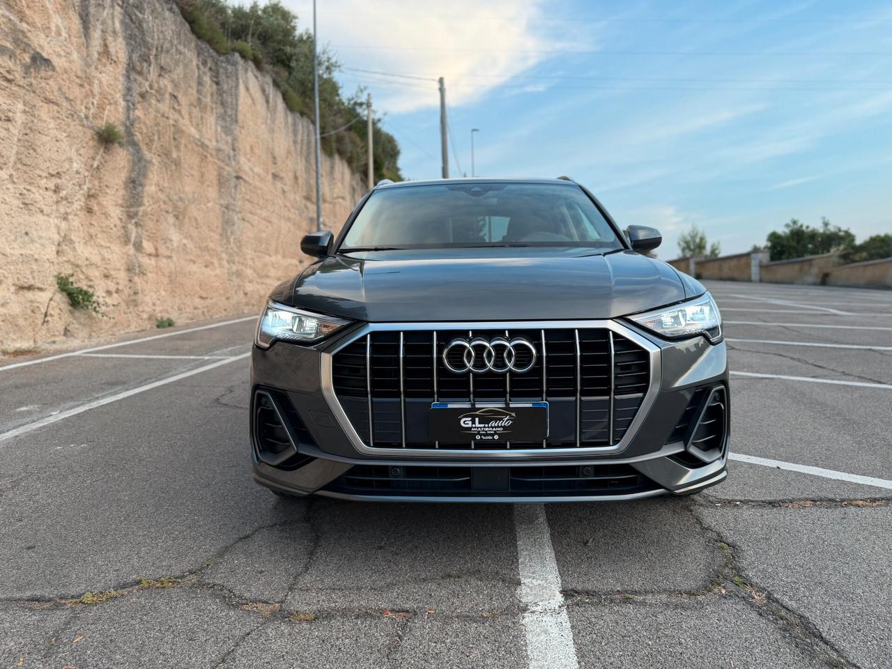 Audi Q3 S-LINE EDITION/2.0 150CV/ 20"/IVA ESPOSTA
