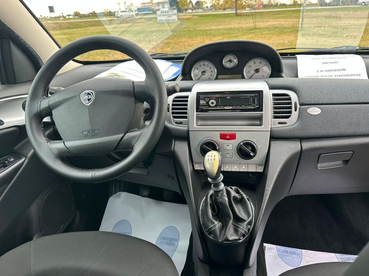 Lancia Ypsilon 3 Porte Ypsilon 1.2 8v Unyca 69cv