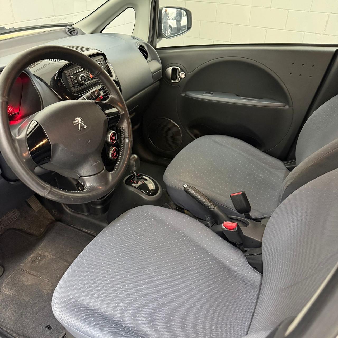 Peugeot iOn Active NEOPATENTATI TOTALMENTE ELETTRICA