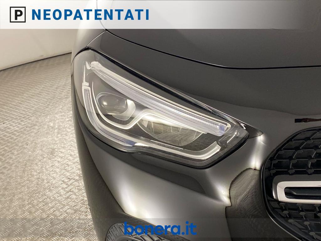Mercedes GLA 180 180 D Sport 8G-DCT