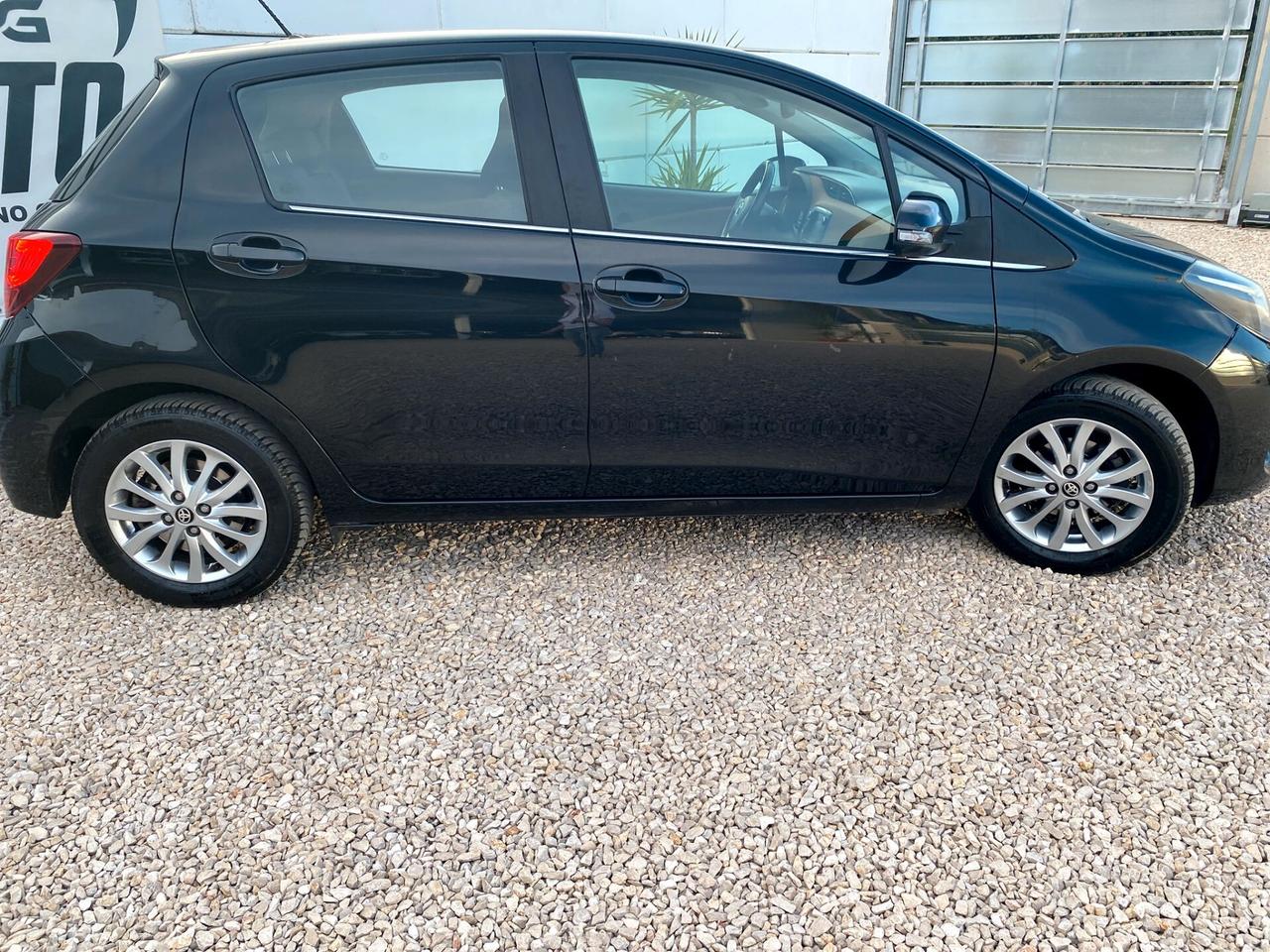Toyota Yaris 1.4 D-4D 5 porte Lounge