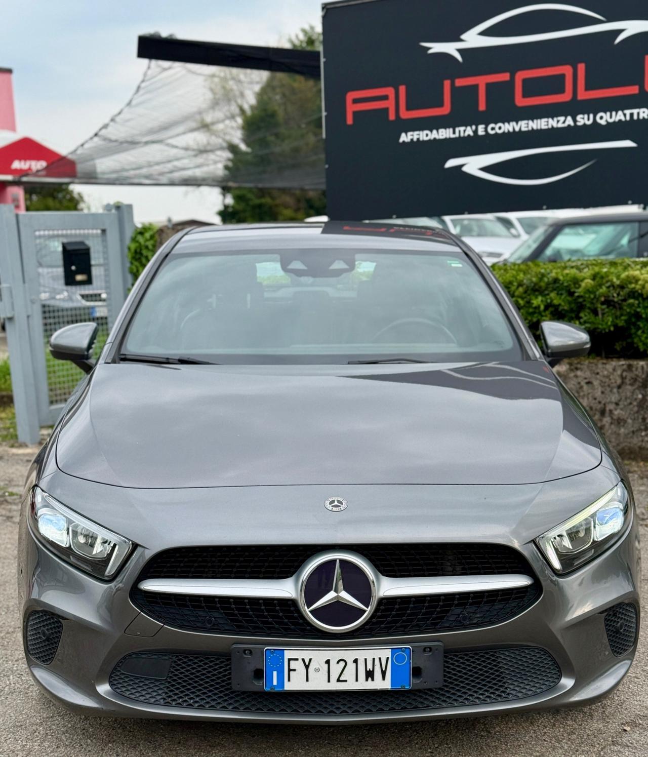 Mercedes-benz A 180BENZINA Automatic Premium NEOPATENTATI