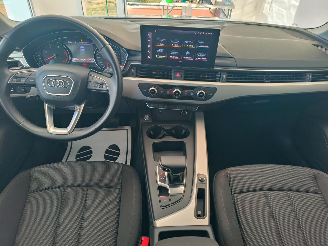 Audi A4 Avant 30 TDI/136 CV S tronic Business