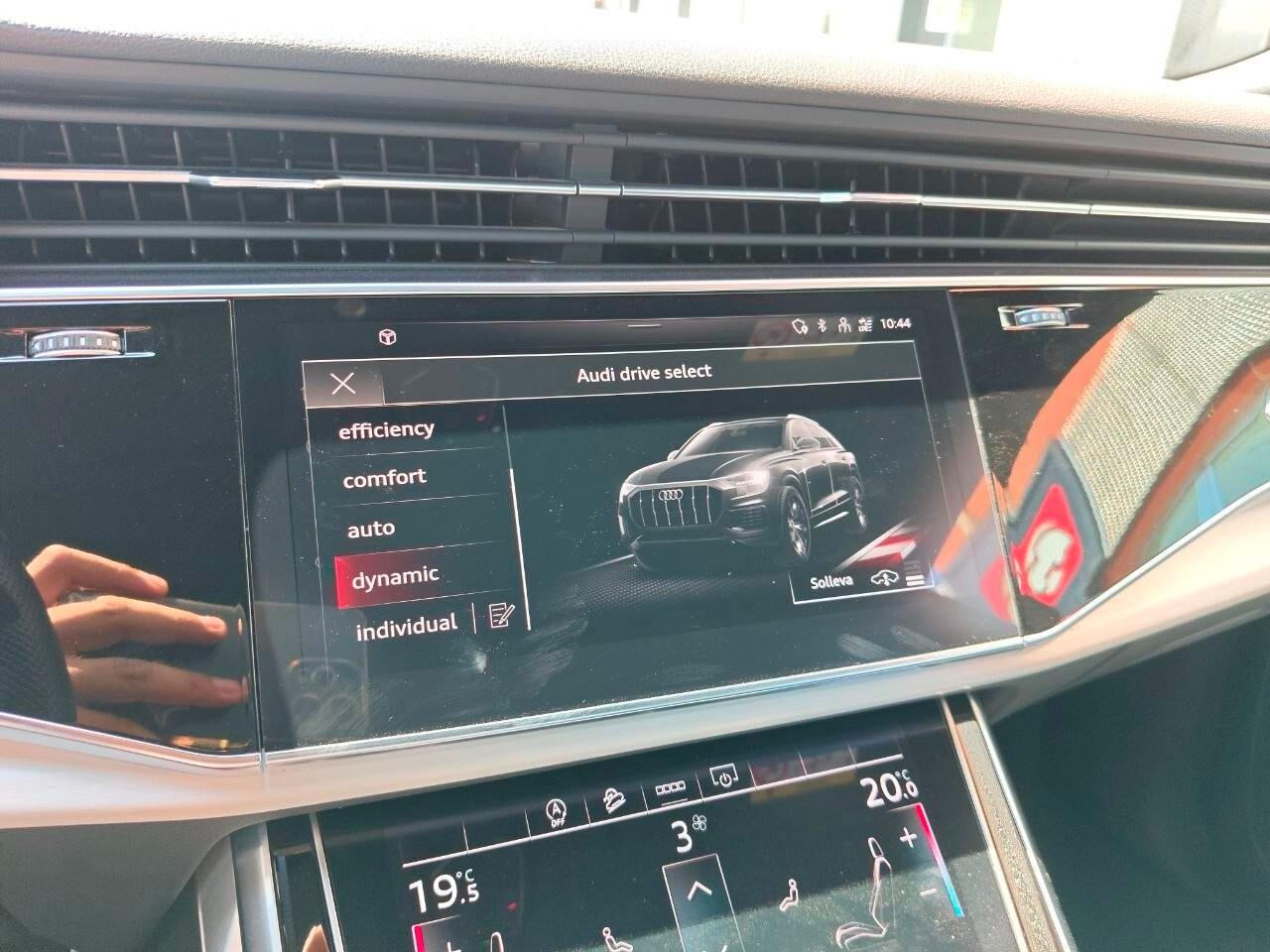 AUDI Q8 Q8 50 TDI 286 CV quattro tiptronic Sport