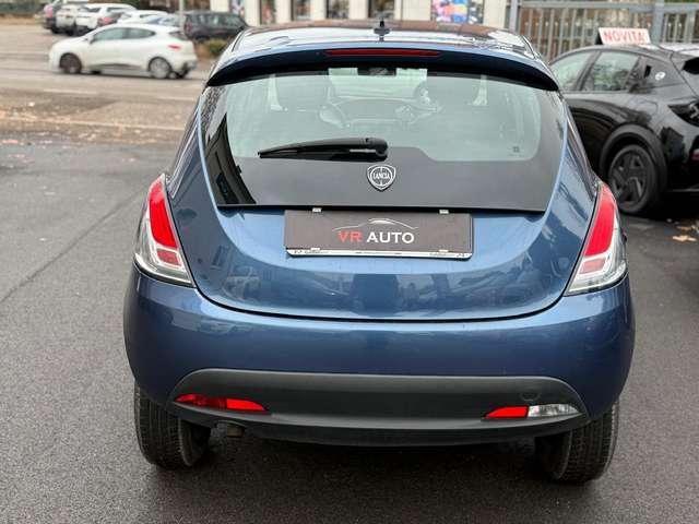 Lancia Ypsilon Ypsilon III 2021 0.9 t.air Silver metano 70cv