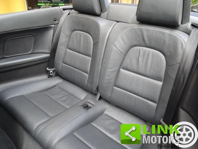 AUDI A3 CABRIO 1.6 TDI 105 CV S-LINE