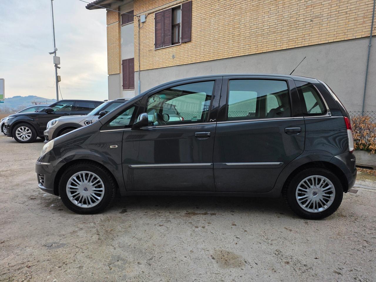 Lancia MUSA 1.4 16V EURO 5 S&S Platino