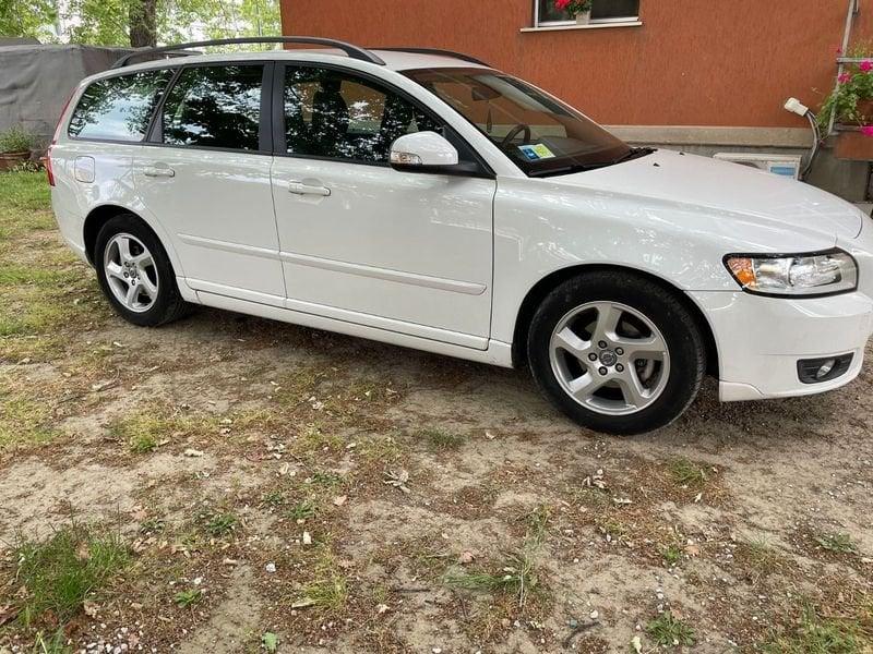 Volvo V50 V50 D2 R-design