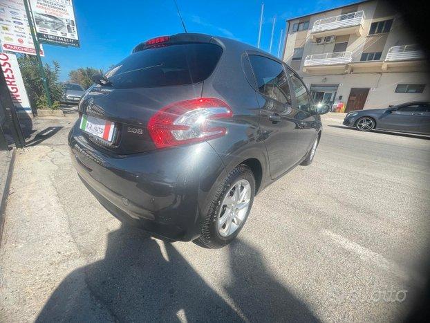Peugeot 208 1.2 VTi 82 CV 5 porte Allure