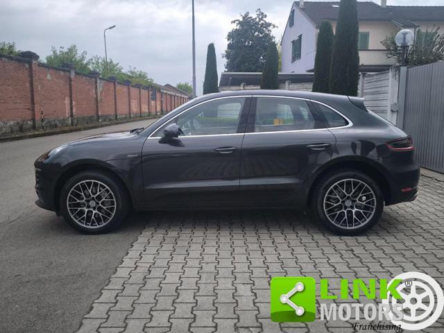 PORSCHE Macan S
