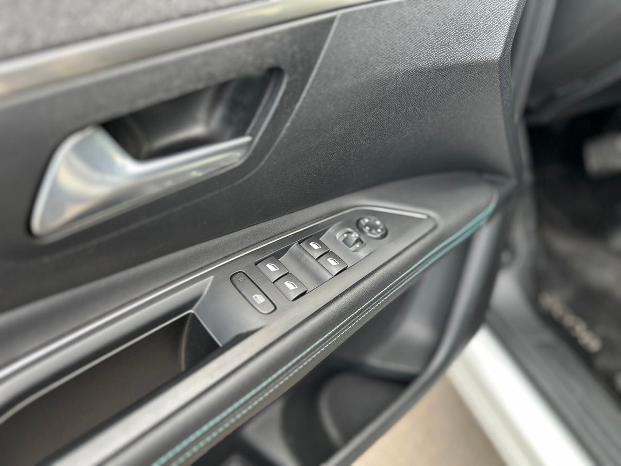 Peugeot 3008 BlueHDi 130 S&S Allure Pack