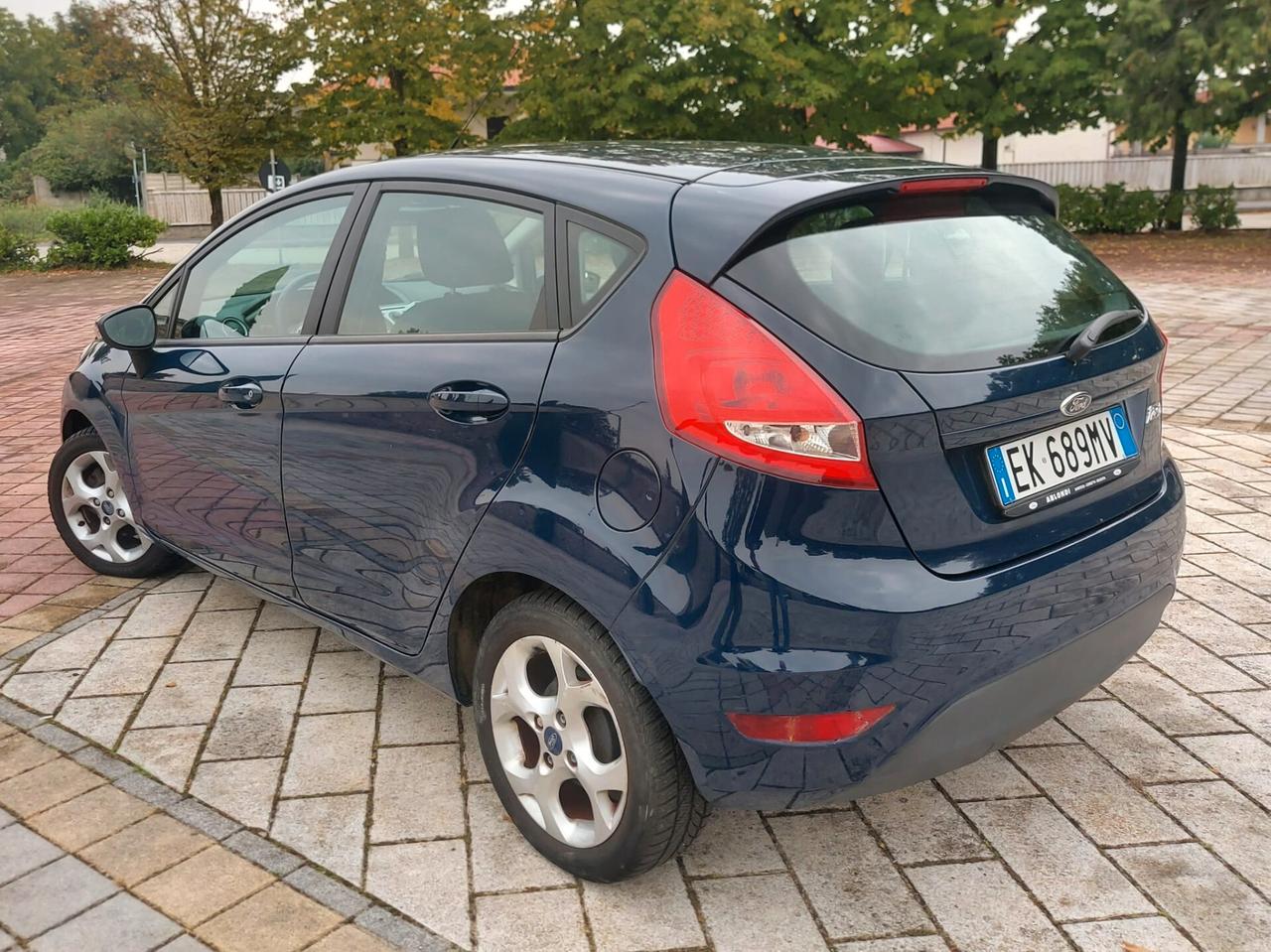 Ford Fiesta 1.2 benzina 5p unico proprietario (neopatentati)