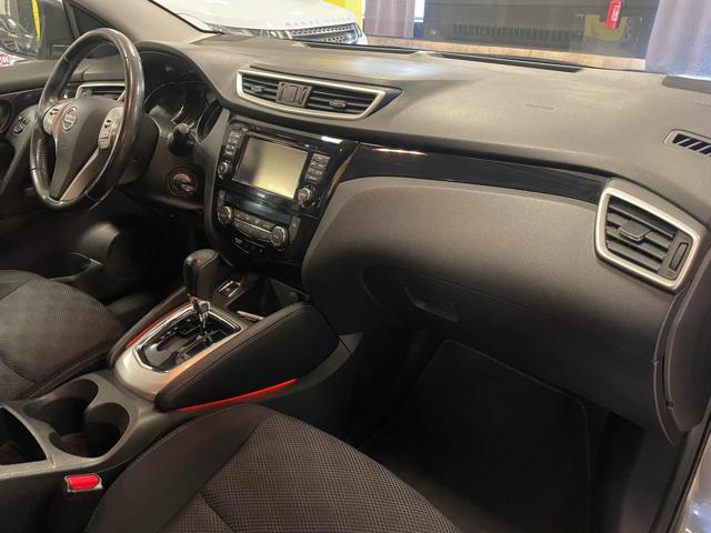 NISSAN Qashqai 1.6 dCi 2WD N-Connecta*LED/NAVI/AUTOMATICA*